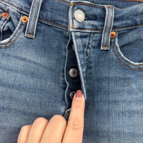 Levis Jeans Women 25 Blue Wedgie Straight Button Fly Distressed Stretch Denim - Picture 4 of 13